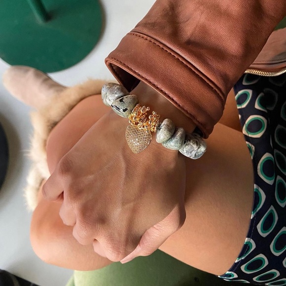 Gemstone Bracelet | Handcrafted Orange Agate | 14k Gold Plated Luxury Jewelry - Picture 8 of 8